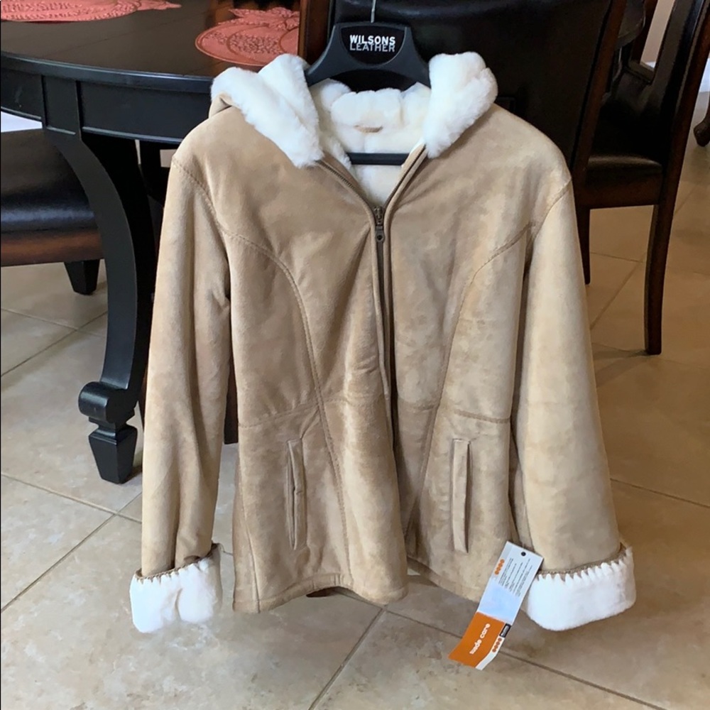 Wilson’s Ladies coat